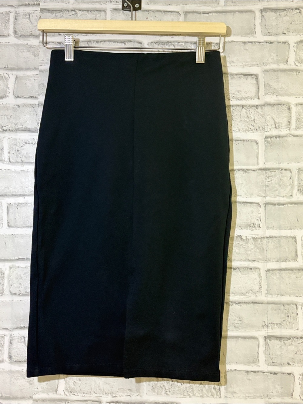 Mango Black Pencil Skirt - Classic Slim Fit black size Xs